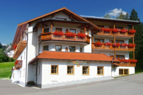 GarniHotel zur Linde - Bayerischer Wald - aktivCard mit 154 kostenfreien Leistungen - kostenloser Parkplatz